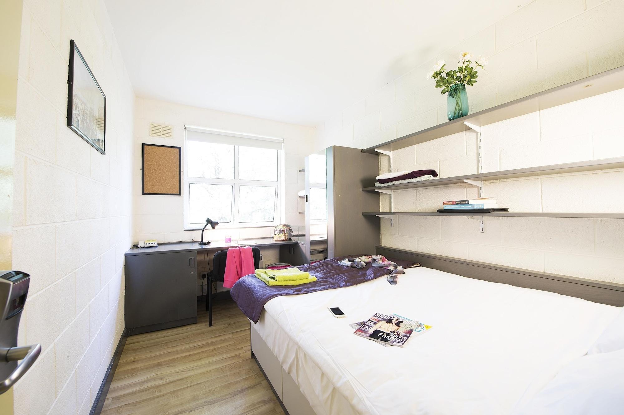 Corrib Village Apartments University Of Galway Exterior photo