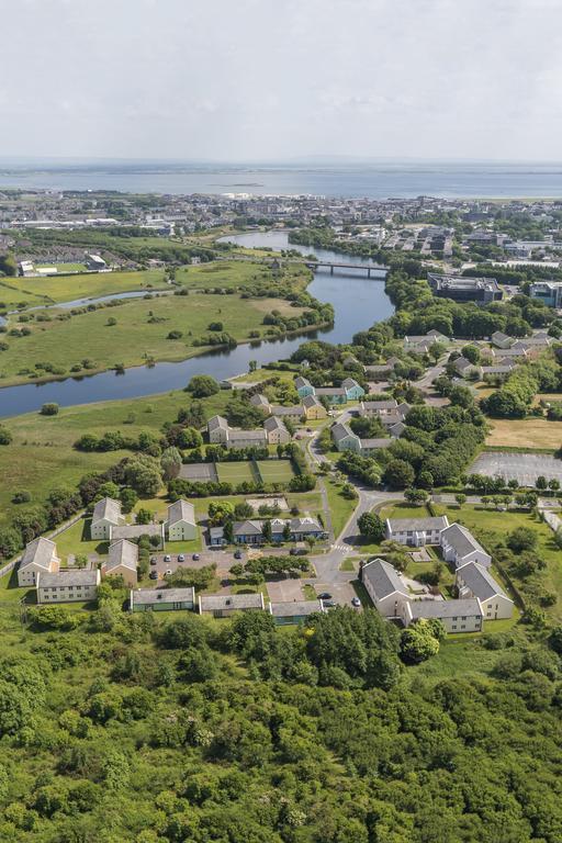 Corrib Village Apartments University Of Galway Exterior photo